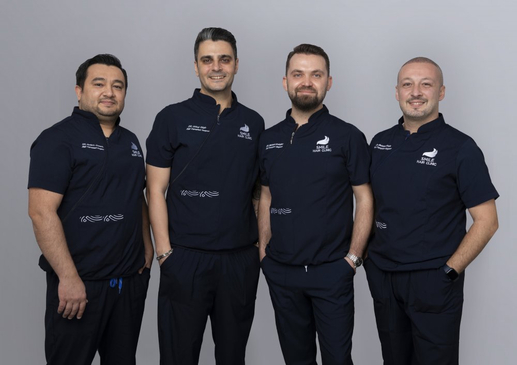 Slider image (9) Smile Hair Clinic